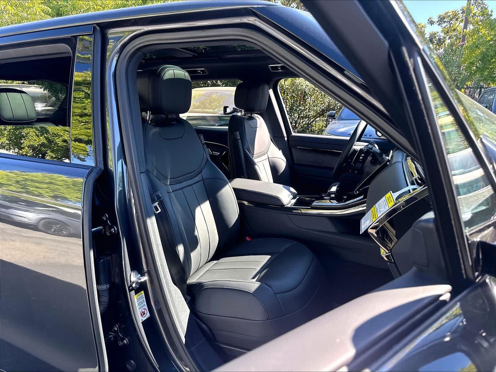 New 2026 Land Rover Range Rover Sport Dynamic SE AWD/4WD image 31