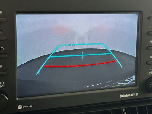 Used 2022 Toyota RAV4 XLE w/ Convenience Package image 22