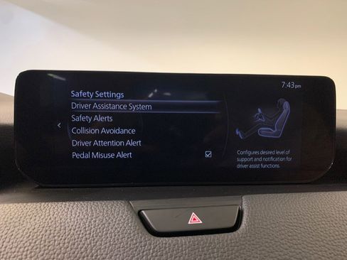 Used 2024 MAZDA CX-90 Plug-In Hybrid w/ Preferred AWD/4WD image 32