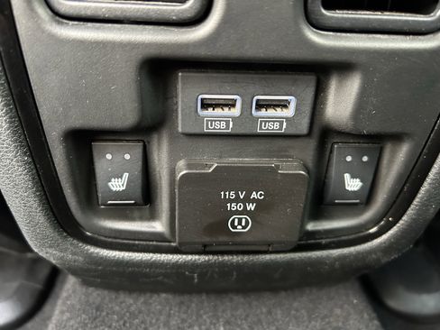 Used 2024 Dodge Durango GT AWD/4WD image 21