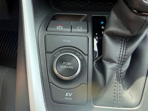 Certified 2024 Toyota RAV4 SE w/ Weather Package AWD/4WD image 24