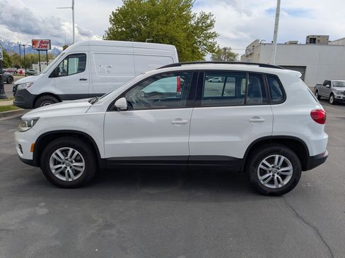Used 2017 Volkswagen Tiguan S AWD/4WD image 9