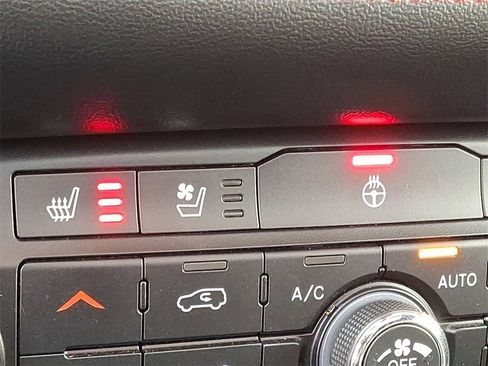 Used 2024 Dodge Durango GT image 26