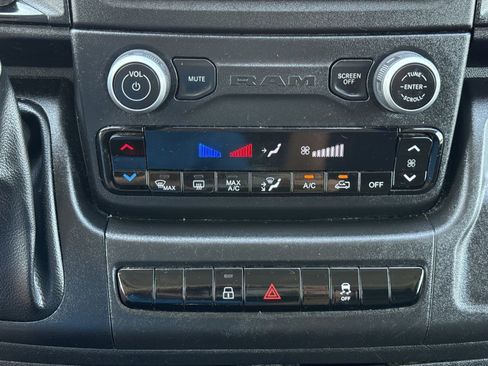 Used 2025 RAM ProMaster 2500 w/ U-Haul Equipment Group FWD image 21