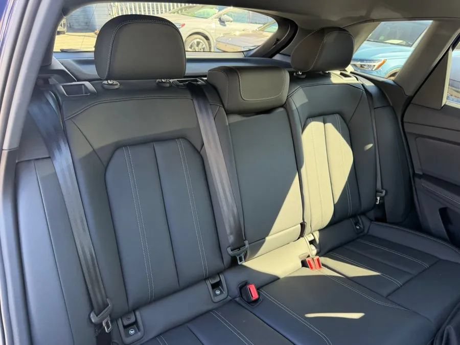Used 2023 Audi Q4 e-tron Prestige AWD/4WD image 36