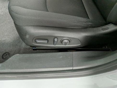 Used 2022 Chevrolet Malibu LT image 17