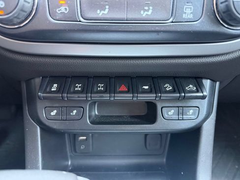 Used 2018 Chevrolet Colorado ZR2 AWD/4WD image 22