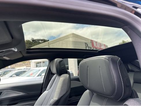 Certified 2024 Cadillac Lyriq Tech RWD image 25