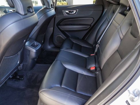 Used 2023 Volvo XC60 B5 Core w/ Climate Package image 20