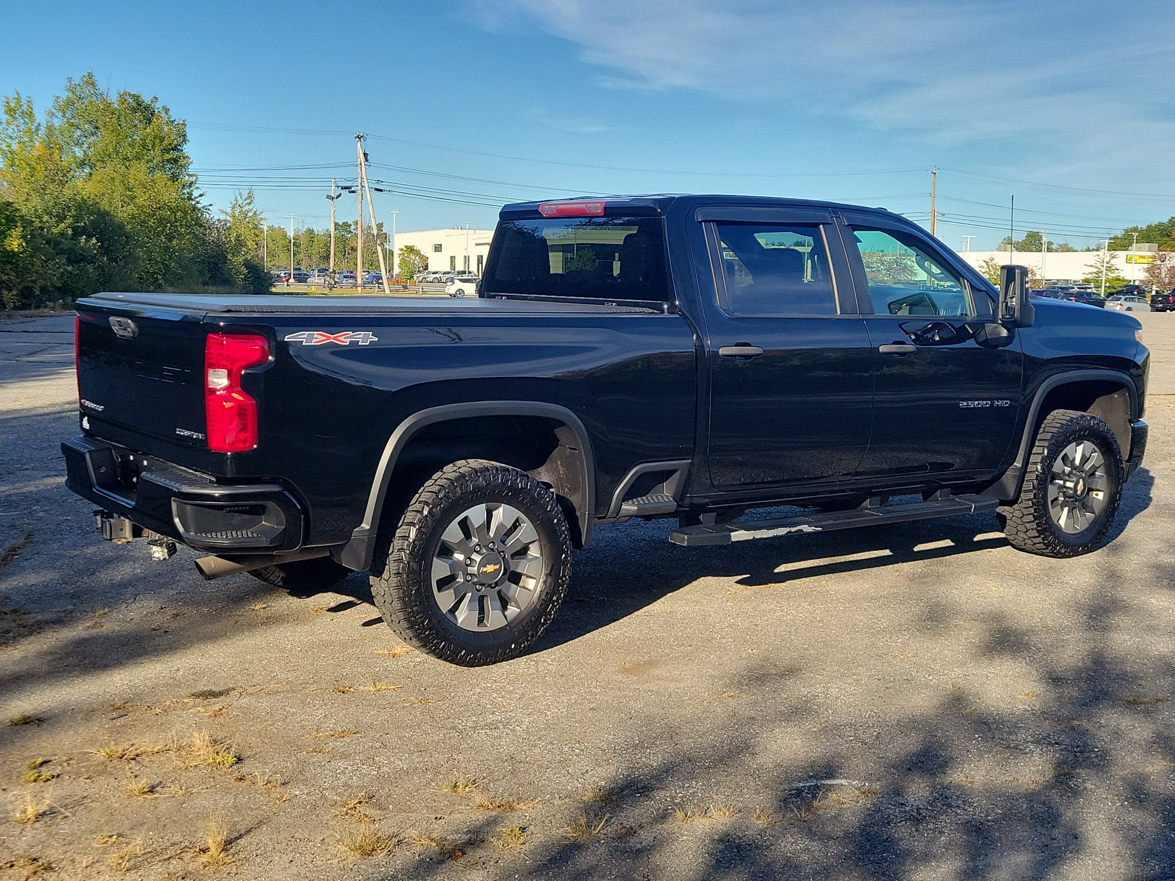 Used 2023 Chevrolet Silverado 2500 Custom w/ Custom Value Package AWD/4WD image 5