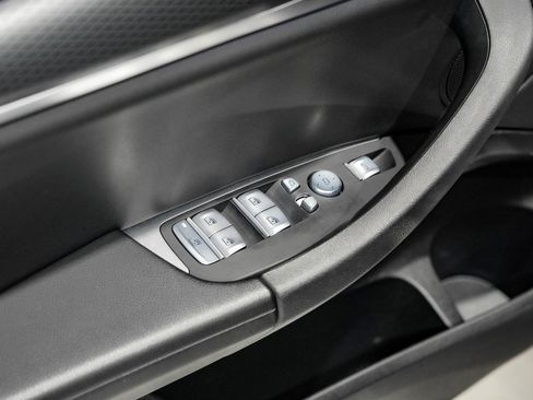 Used 2022 BMW X4 xDrive30i w/ M Sport Package 2 image 41