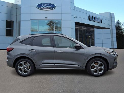 Certified 2023 Ford Escape ST-Line w/ Tech Pack #1 AWD/4WD image 10