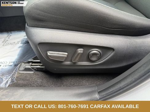 Used 2025 Toyota RAV4 XLE AWD/4WD image 26