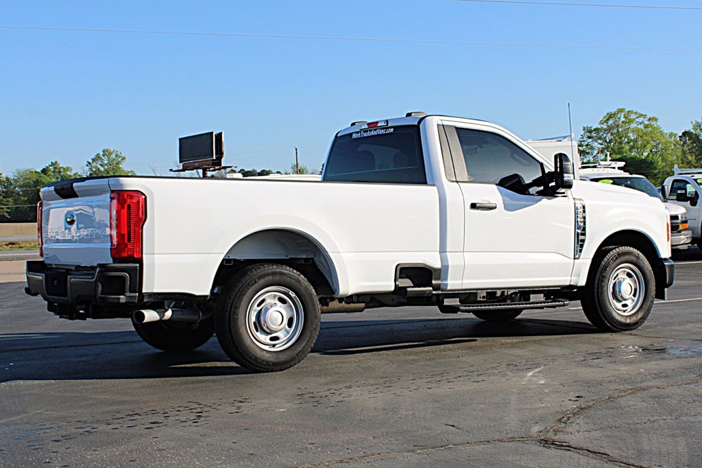 Used 2024 Ford F250 XL RWD image 4