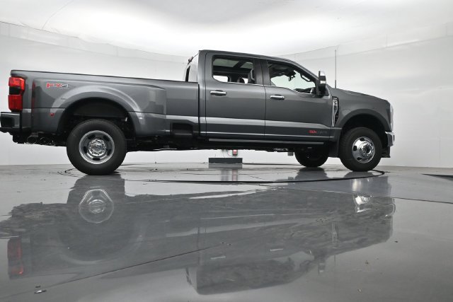 New 2026 Ford F350 Lariat w/ Lariat Ultimate Package AWD/4WD image 40