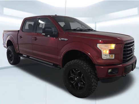 Used 2015 Ford F150 XLT w/ Equipment Group 302A Luxury image 5