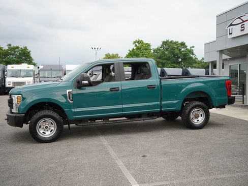Used 2019 Ford F250 XL w/ Power Equipment Group AWD/4WD image 3