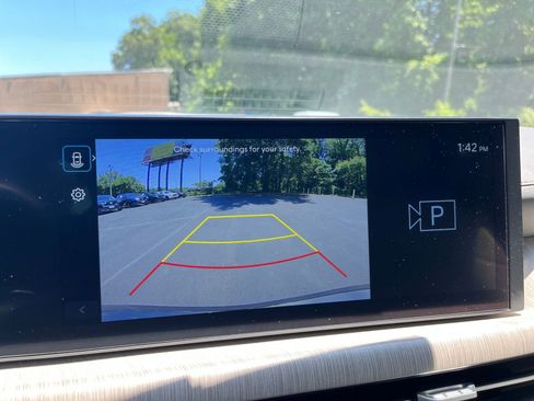 Used 2025 Hyundai Sonata SEL FWD image 24