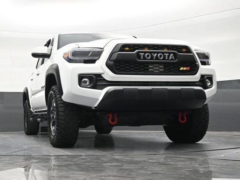 Used 2023 Toyota Tacoma TRD Off-Road w/ TRD Premium Off Road Package RWD image 27