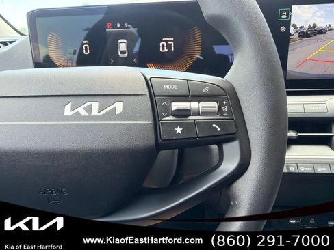 New 2026 Kia K4 FWD image 31