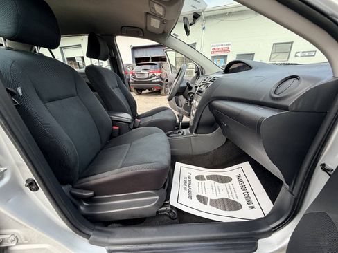 Used 2009 Toyota Yaris Sedan FWD image 27