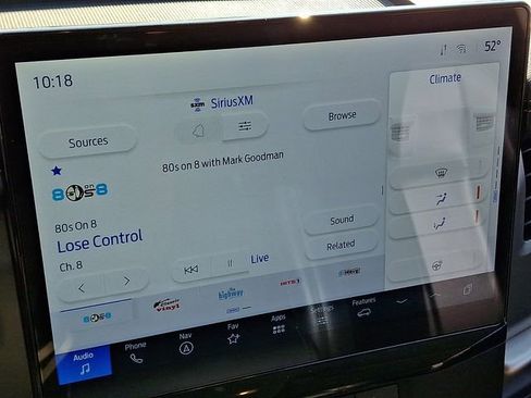 Used 2024 Ford Expedition Max XLT image 18