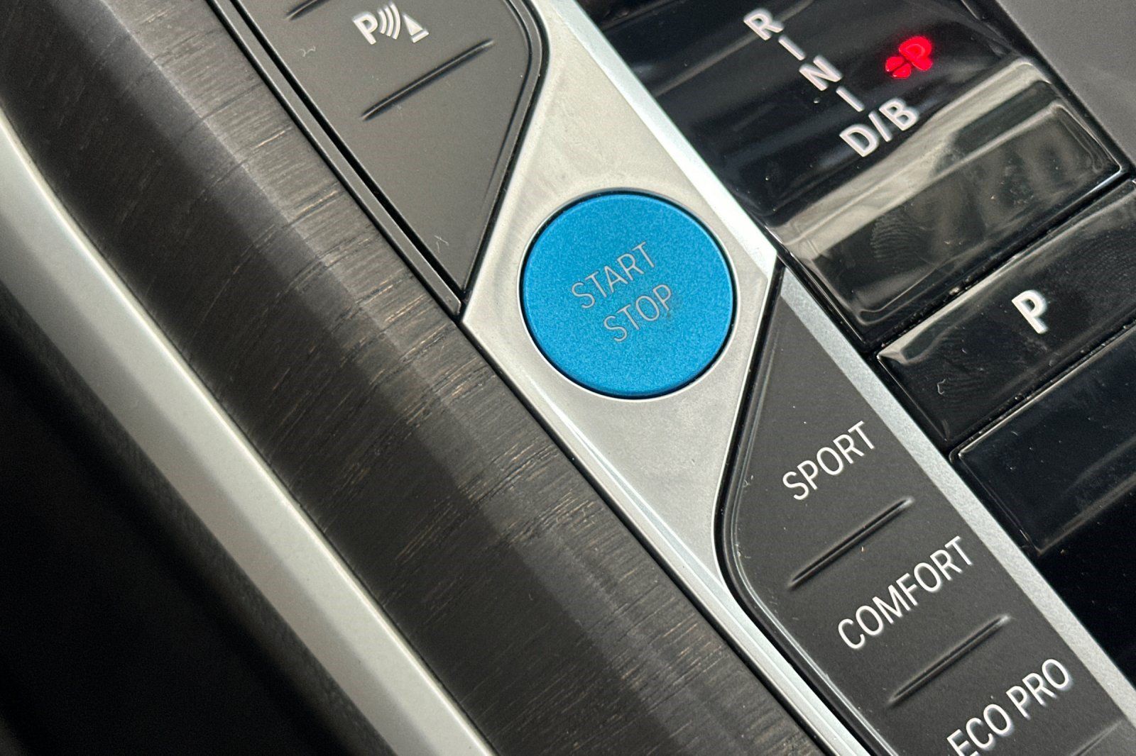 Used 2024 BMW i4 eDrive35 w/ Premium Package RWD image 28