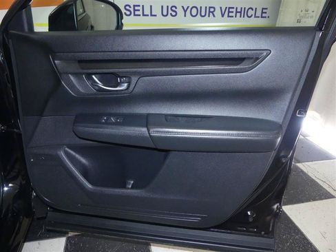 Used 2025 Honda CR-V LX image 21