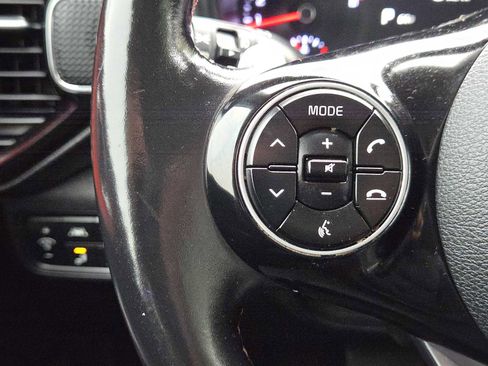 Used 2020 Kia Soul GT-Line Turbo FWD image 28