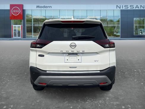 Certified 2023 Nissan Rogue SV w/ SV Premium B Package image 6