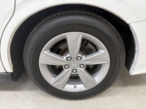 Used 2020 Honda Odyssey EX image 7