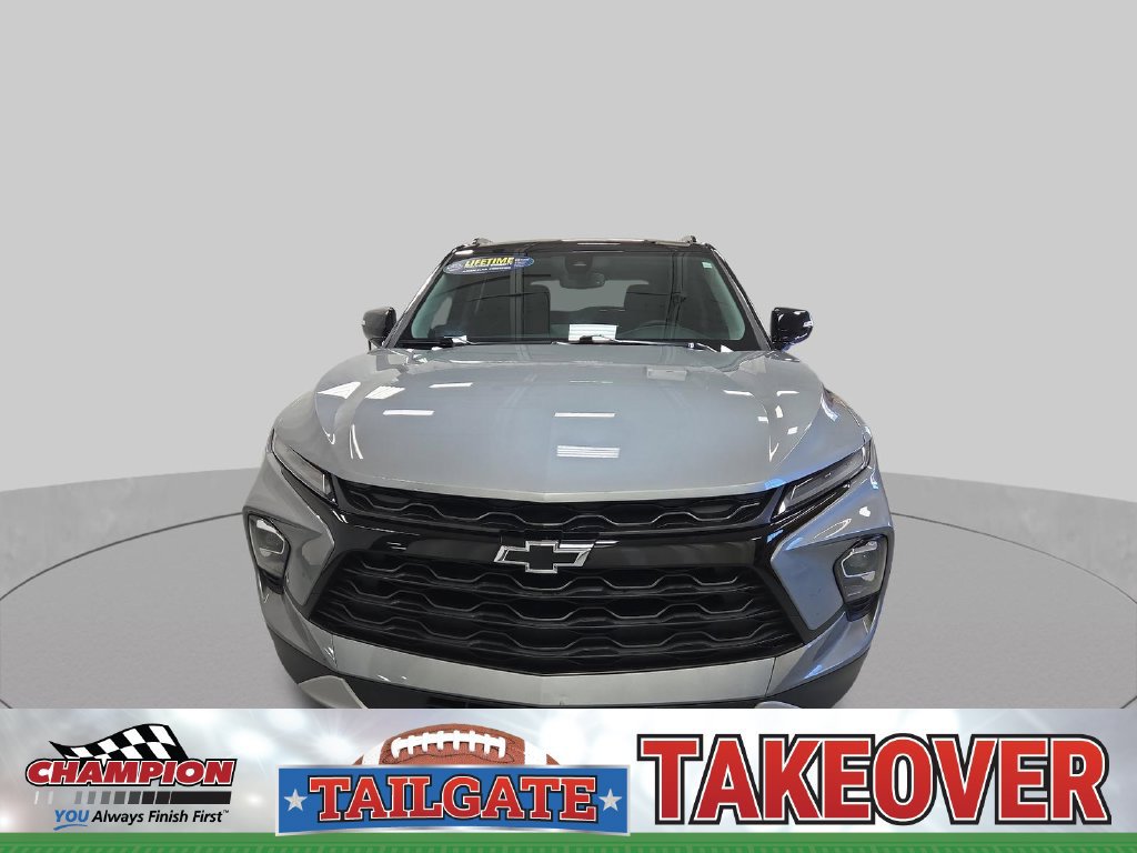 Used 2024 Chevrolet Blazer LT w/ Midnight/Sport Edition FWD image 10