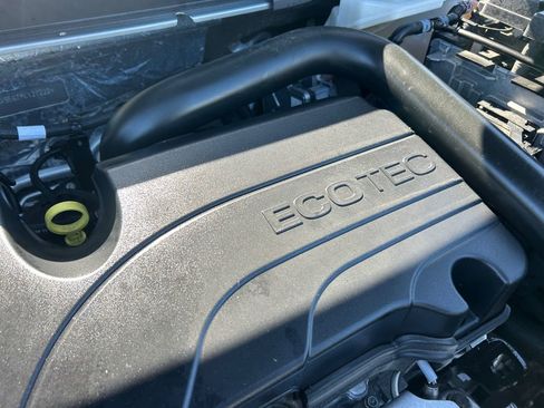 Certified 2023 Chevrolet Equinox LS image 30