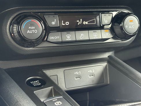 New 2026 Nissan Kicks SV image 15