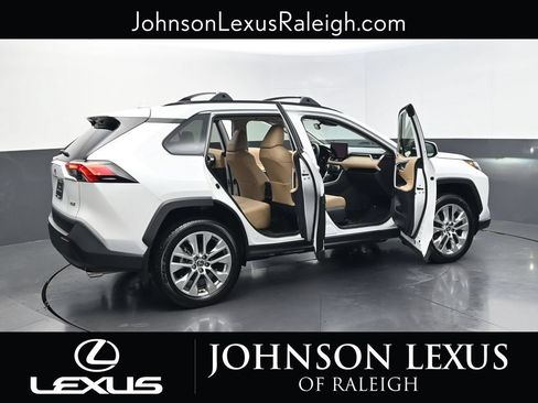 Used 2025 Toyota RAV4 XLE Premium w/ Weather Package FWD image 31
