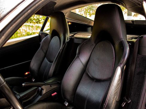 Used 2006 Porsche Cayman S RWD image 17