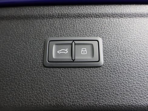 Used 2024 Audi Q5 e Premium Plus image 16