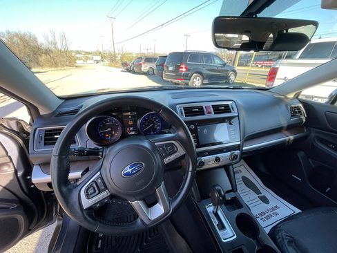 Used 2017 Subaru Outback 3.6R Limited AWD/4WD image 13