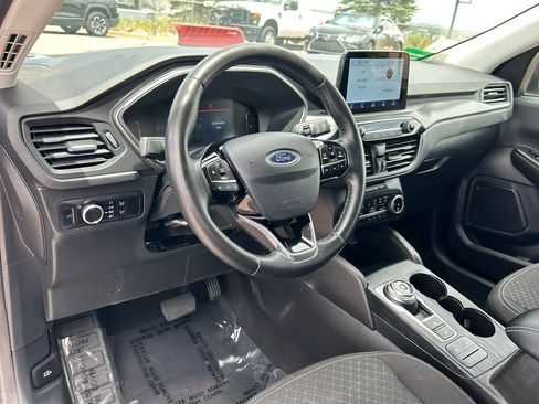 Used 2024 Ford Escape Active AWD/4WD image 7