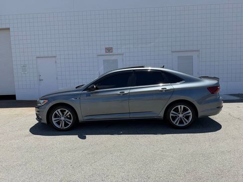Used 2019 Volkswagen Jetta R-Line FWD image 3