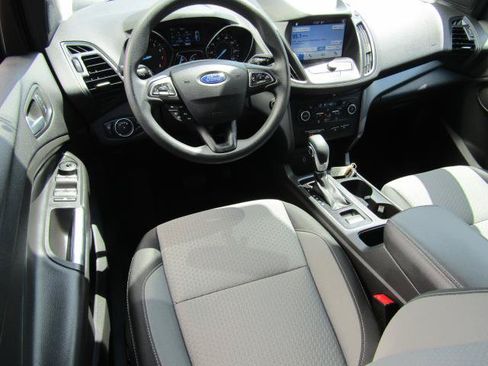 Certified 2019 Ford Escape SE AWD/4WD image 2