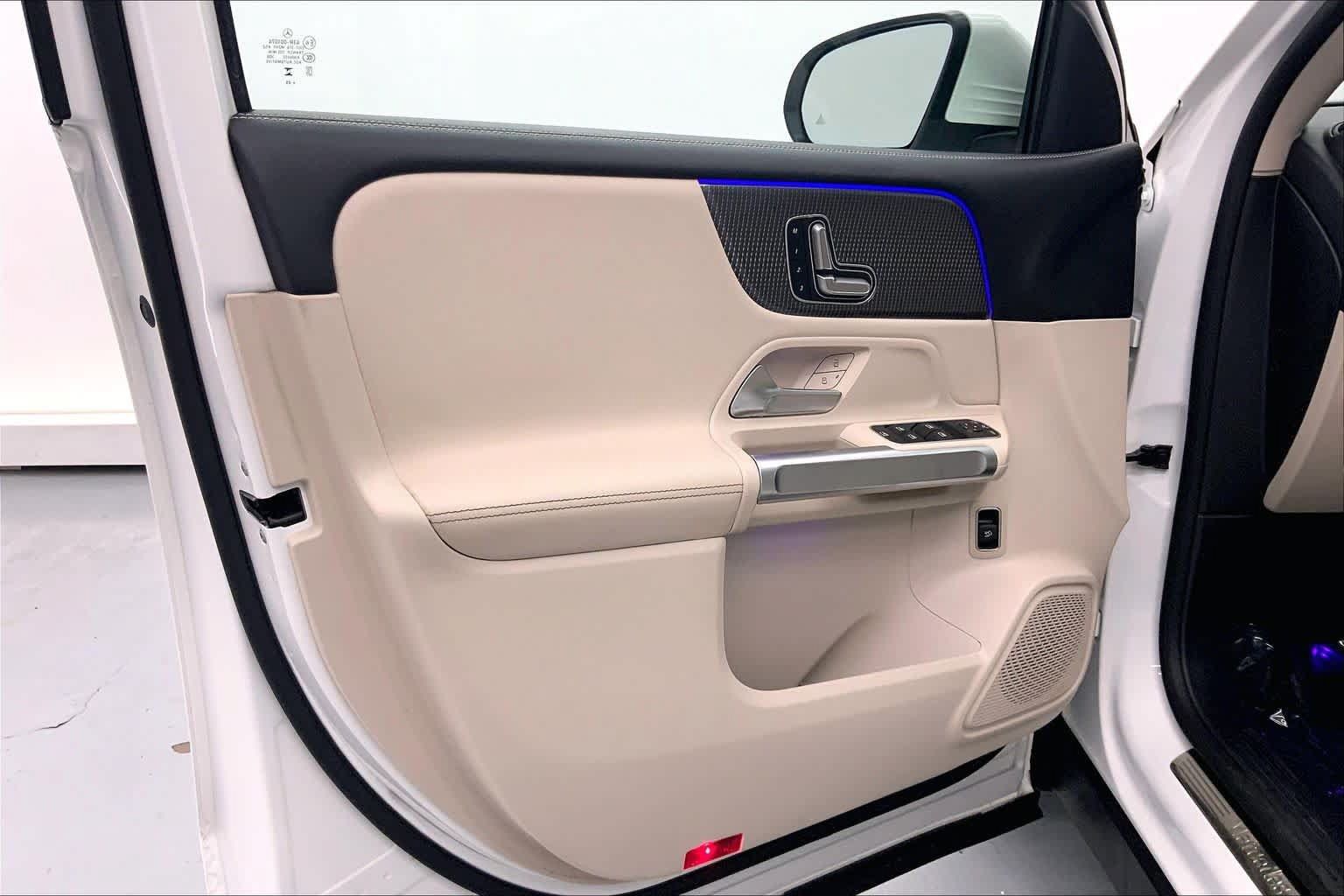 Used 2023 Mercedes-Benz GLB 250 image 19
