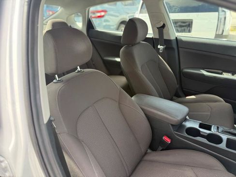Used 2020 Kia Optima LX FWD image 31