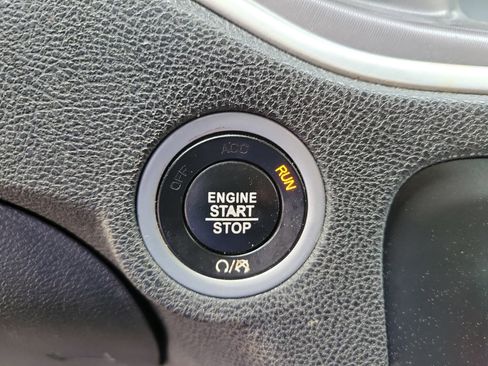 Used 2022 Dodge Charger SXT w/ Blacktop Package image 27