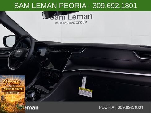 New 2025 Jeep Grand Cherokee Altitude image 28