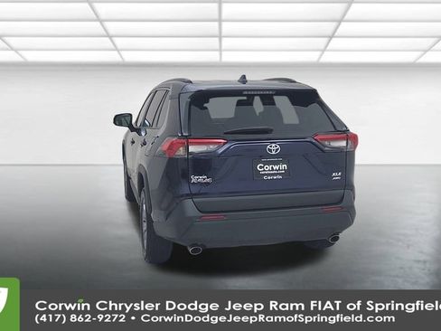 Used 2024 Toyota RAV4 XLE image 12