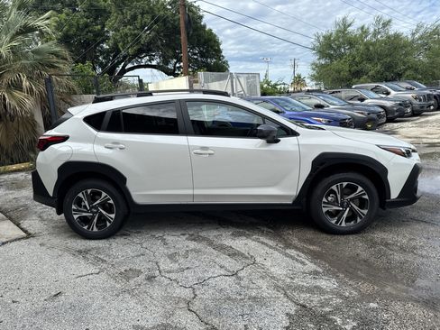 New 2026 Subaru Crosstrek 2.5i Premium AWD/4WD image 2