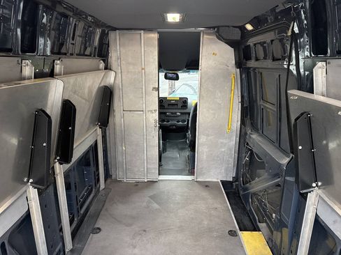 Used 2019 Mercedes-Benz Sprinter 144 image 7