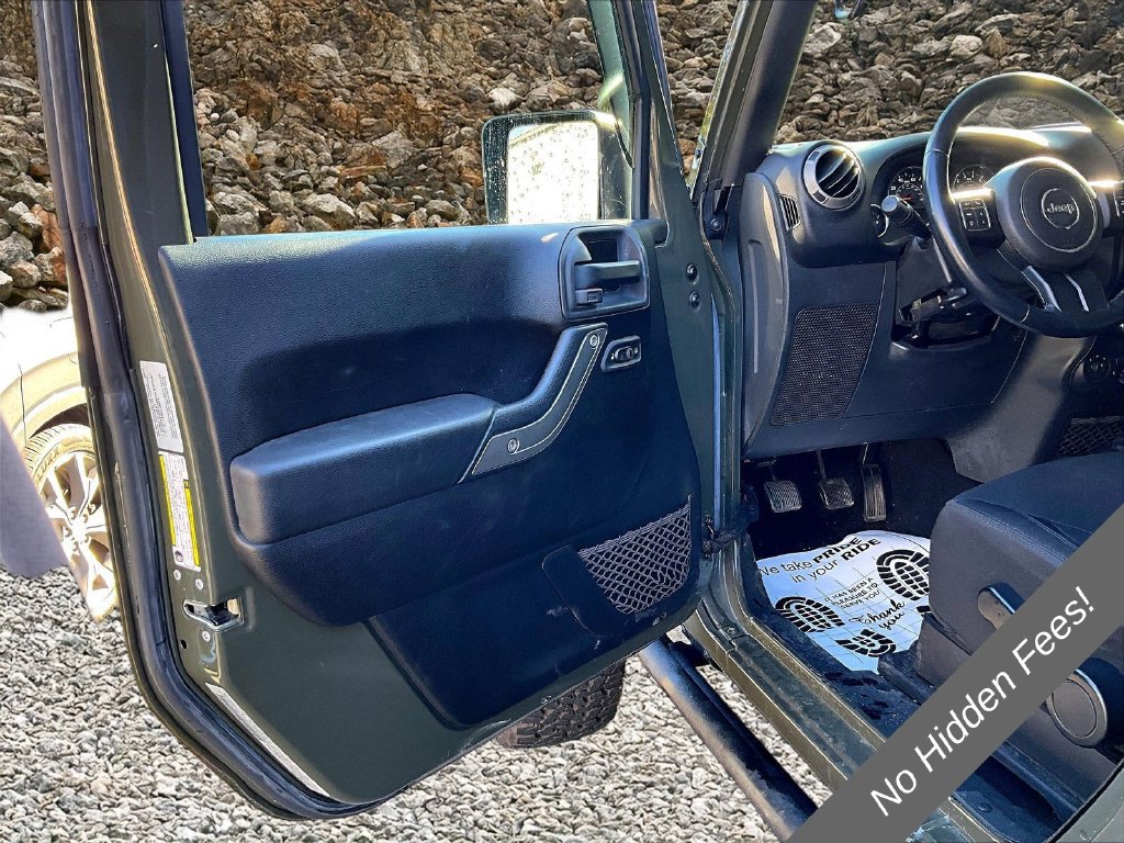 Used 2015 Jeep Wrangler Sport AWD/4WD image 16