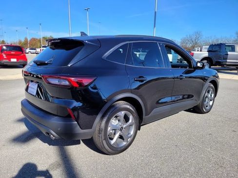 New 2026 Ford Escape ST-Line w/ Tech Pack #1 FWD image 34